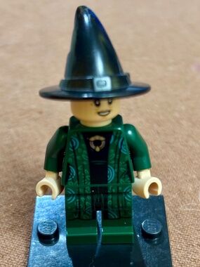 LEGO HARRY POTTER "Professor Minerva McGonagall Dual Sided Head" pp152 LIKE NEW